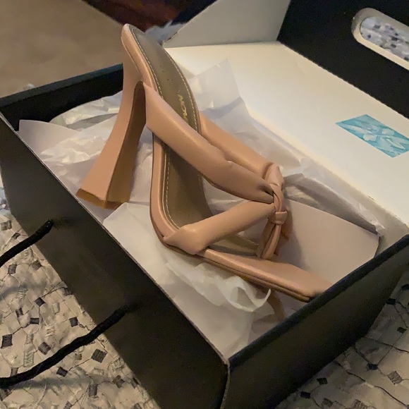 Fashion Nova Shoes - Nude heels